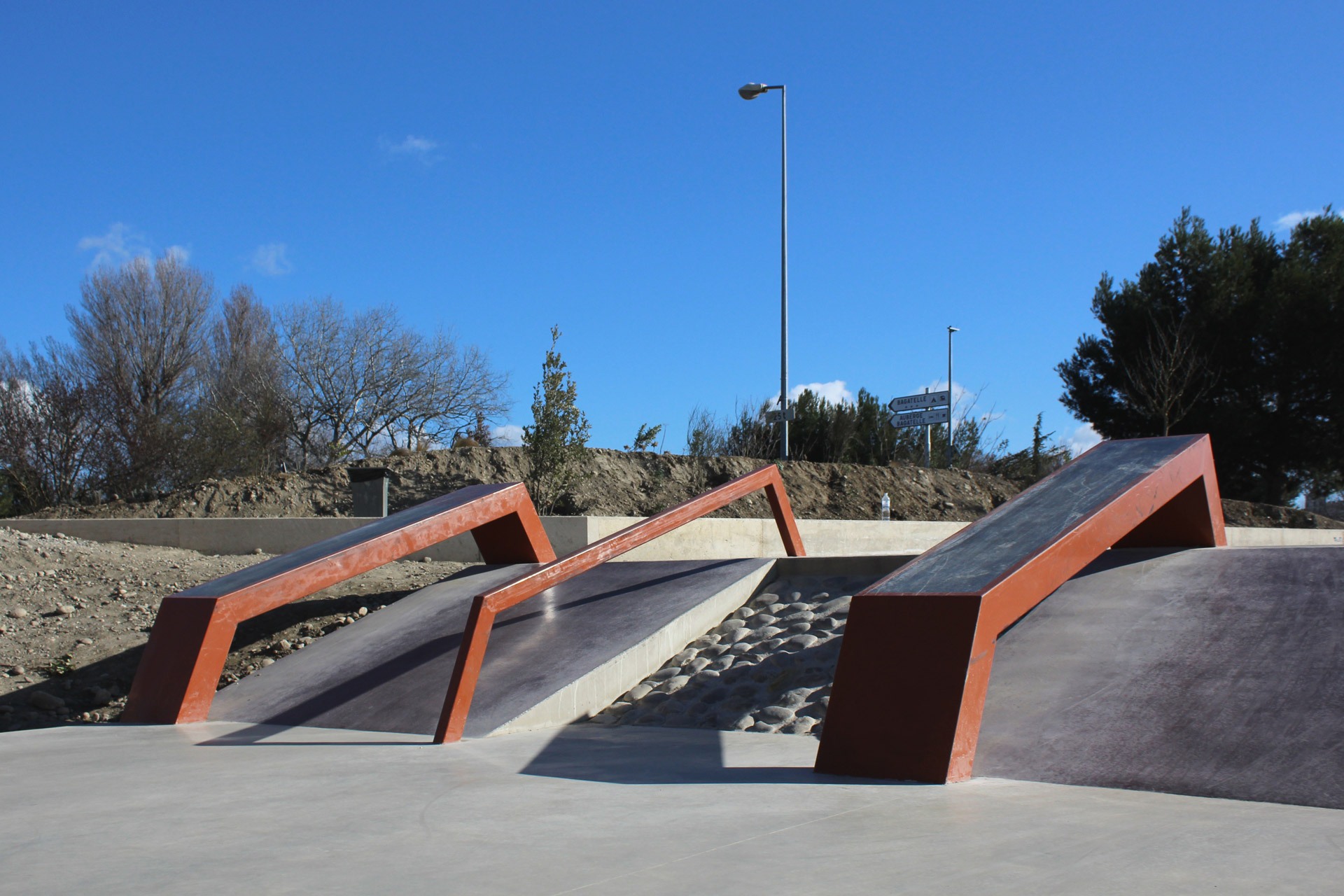 Ile de Piot Skatepark Avignon Skate Spot 4/5