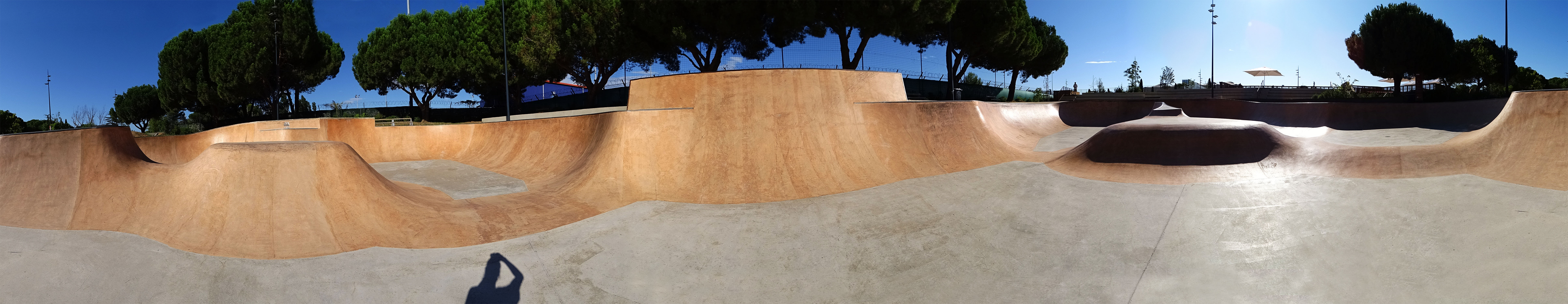 Grammont Bowl Bowl Montpellier Skate Spot 5/5