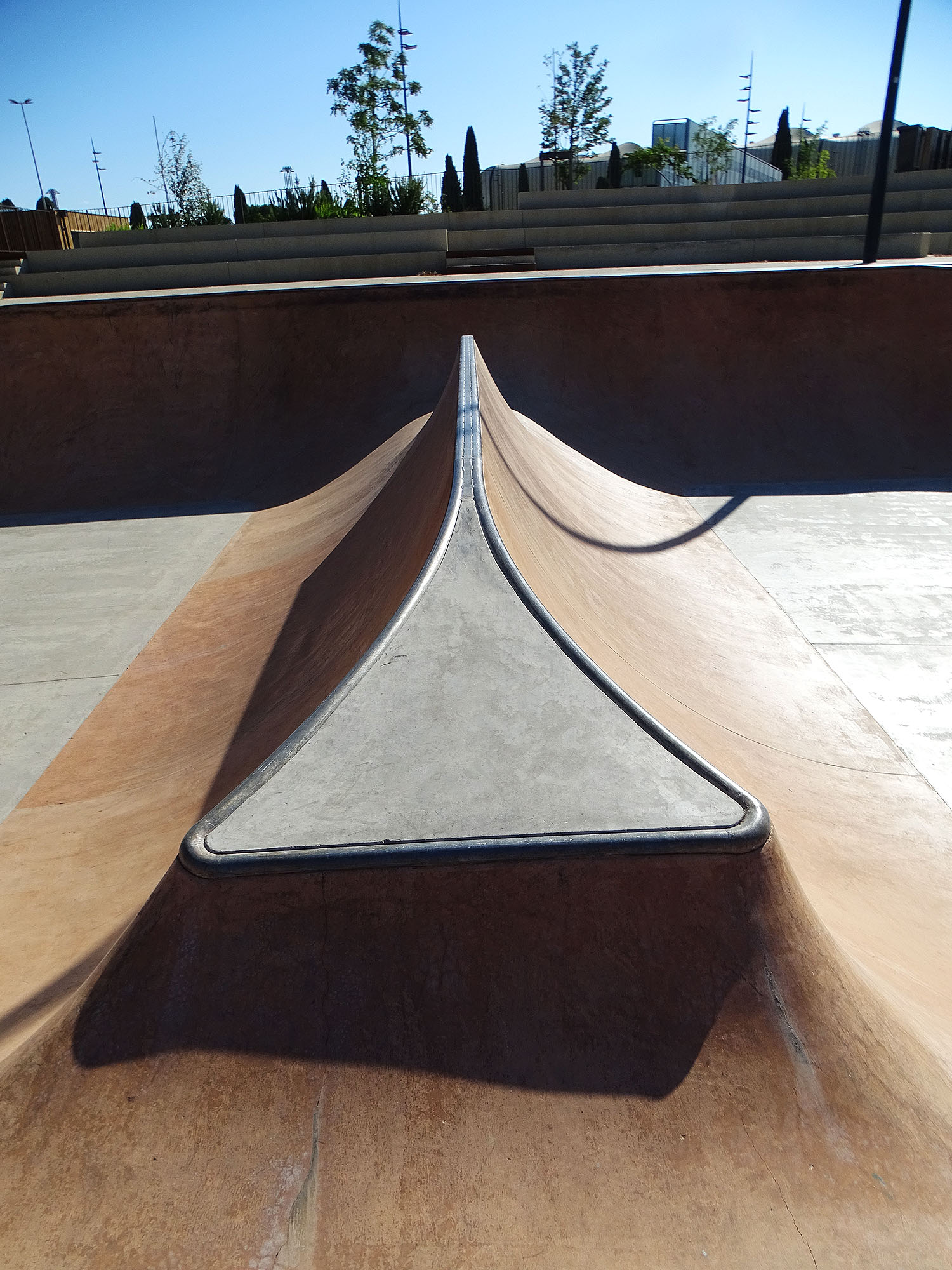 Grammont Bowl Bowl Montpellier Skate Spot 5/5