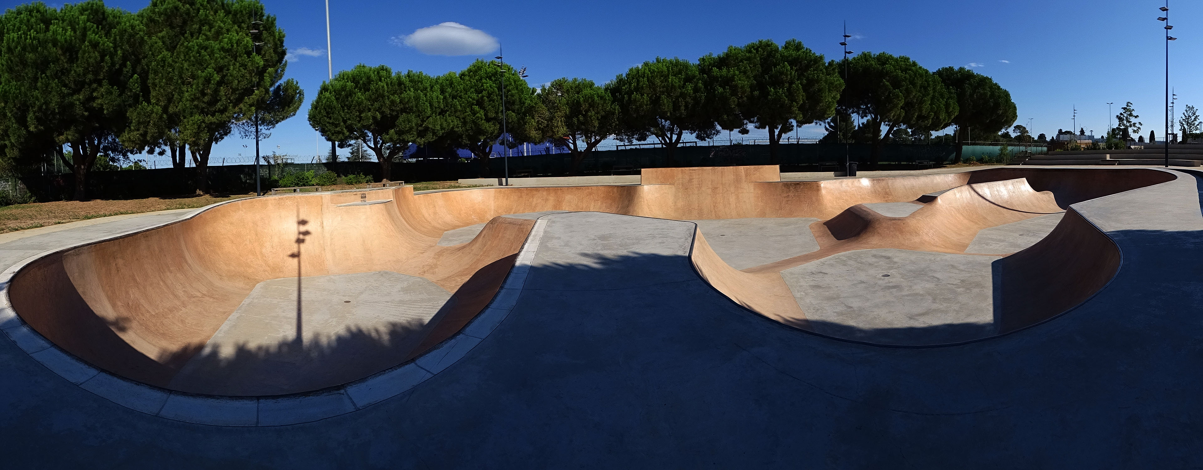 Grammont Bowl Bowl Montpellier Skate Spot 5/5