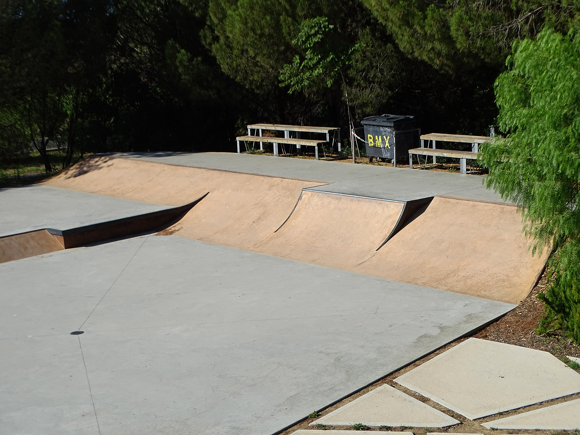 Grammont Street Plaza Montpellier Skate Spot 5/5