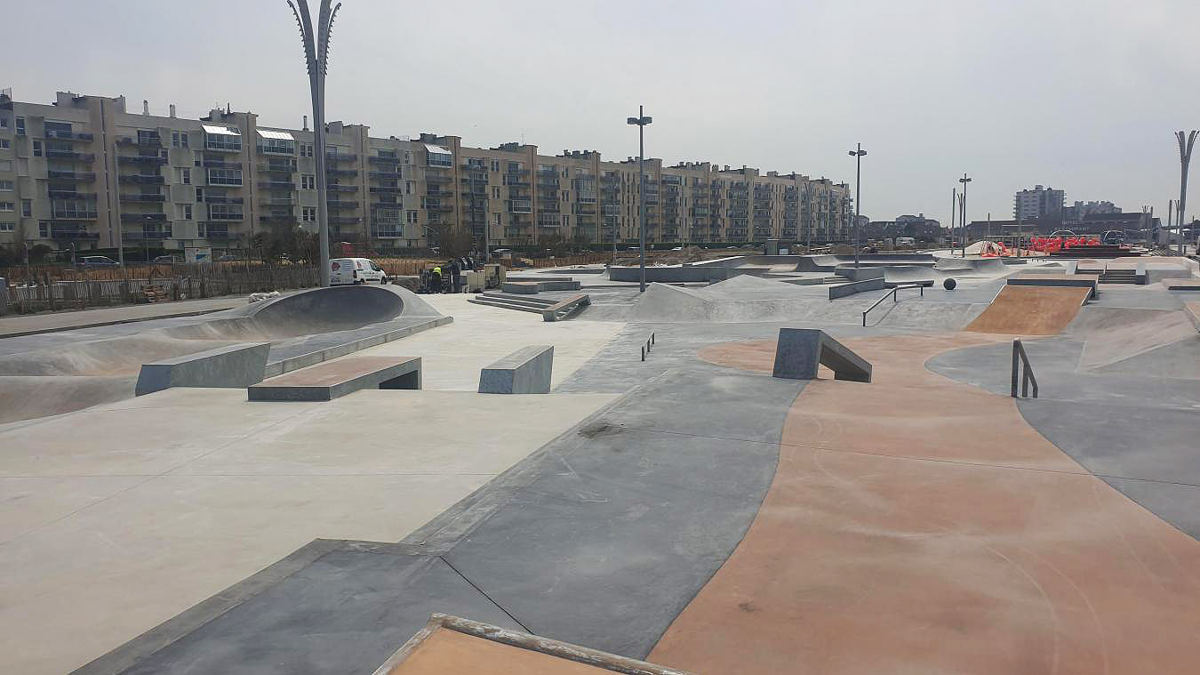 Beach Skatepark Calais Skate Spot 5/5