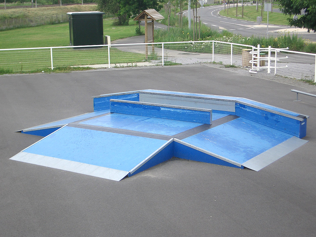 Ancenis Skatepark Ancenis Skate Spot 2/5