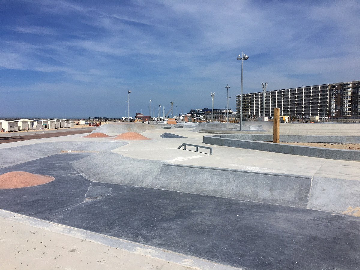 Beach Skatepark Calais Skate Spot 5/5