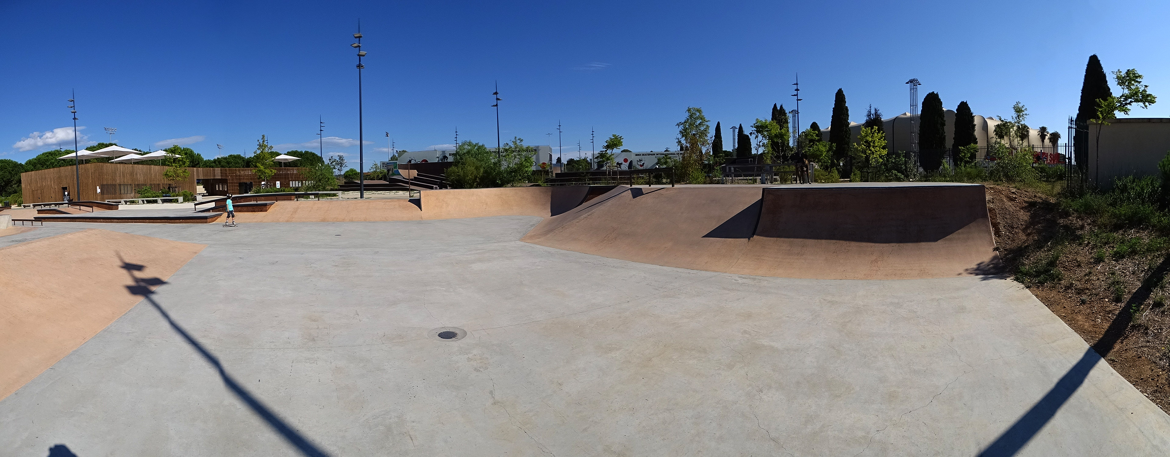 Grammont Street Plaza Montpellier Skate Spot 5/5
