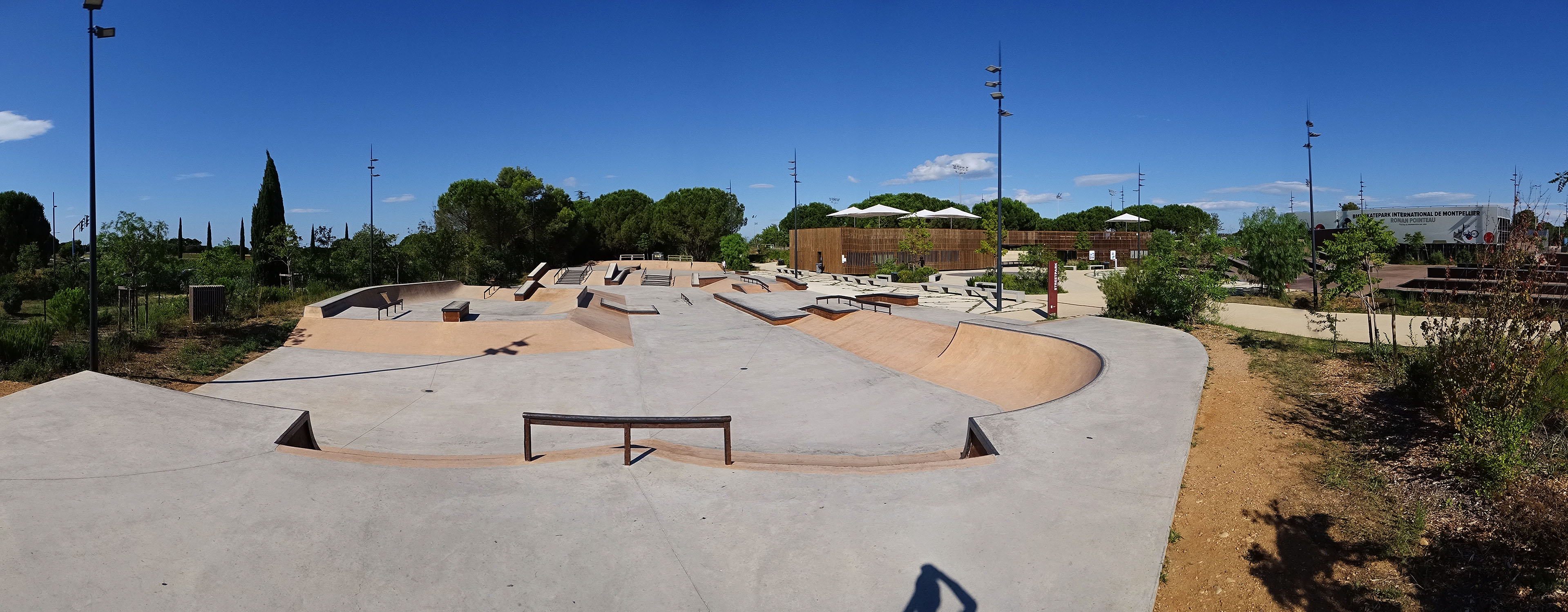 Grammont Street Plaza Montpellier Skate Spot 5/5