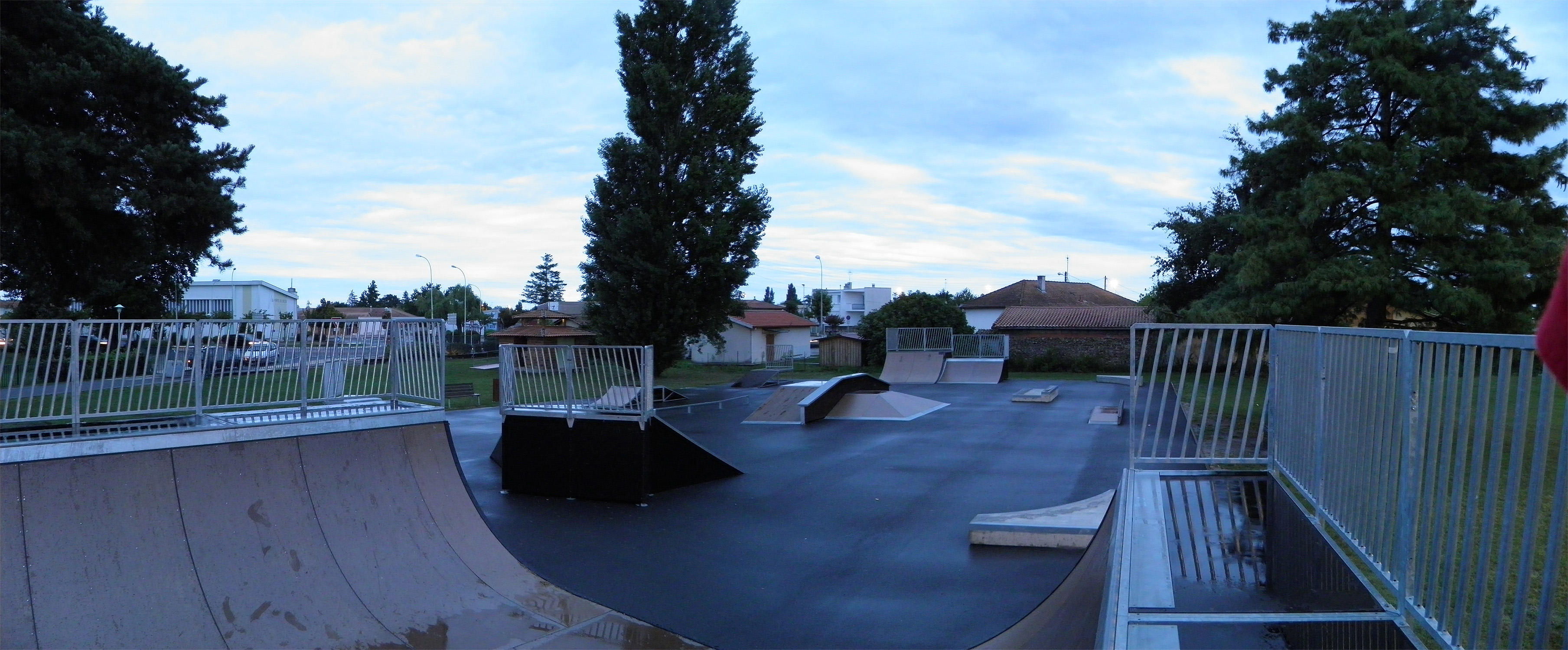 Parc Lecoq Skatepark Biganos Skate Spot 3/5