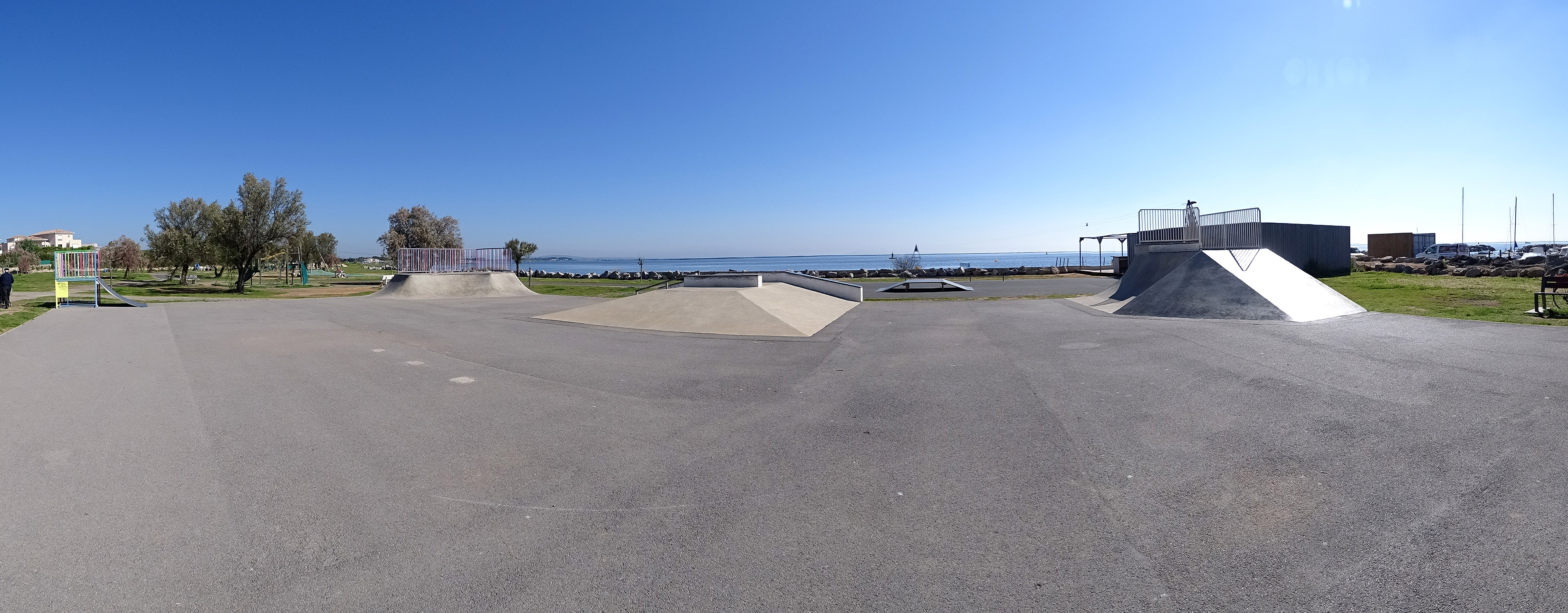 Tabarka Skatepark Marseillan Skate Spot 2/5