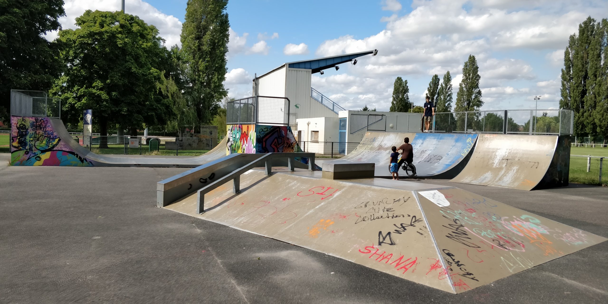 Moulin Neuf Aulnay Skatepark Sevran Skate Spot 3/5