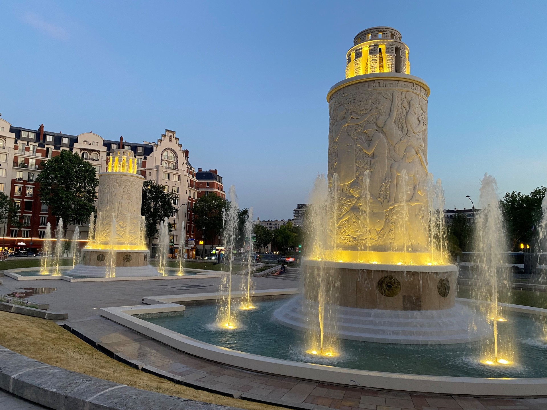Fontaine Saint Cloud Paris Skate Spot