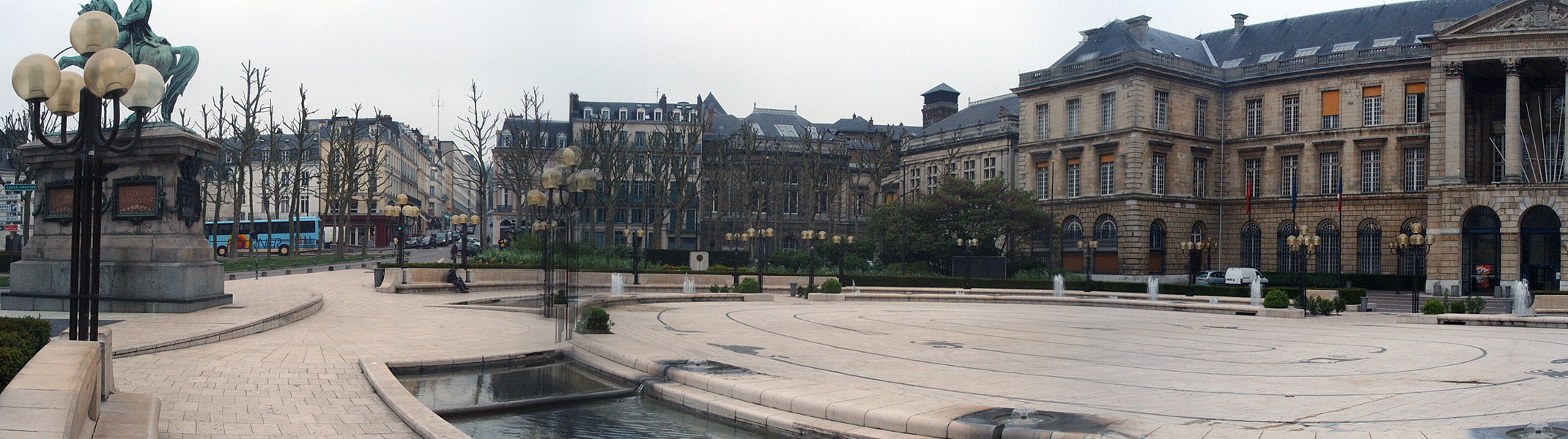 Hôtel de ville Rouen Skate Spot