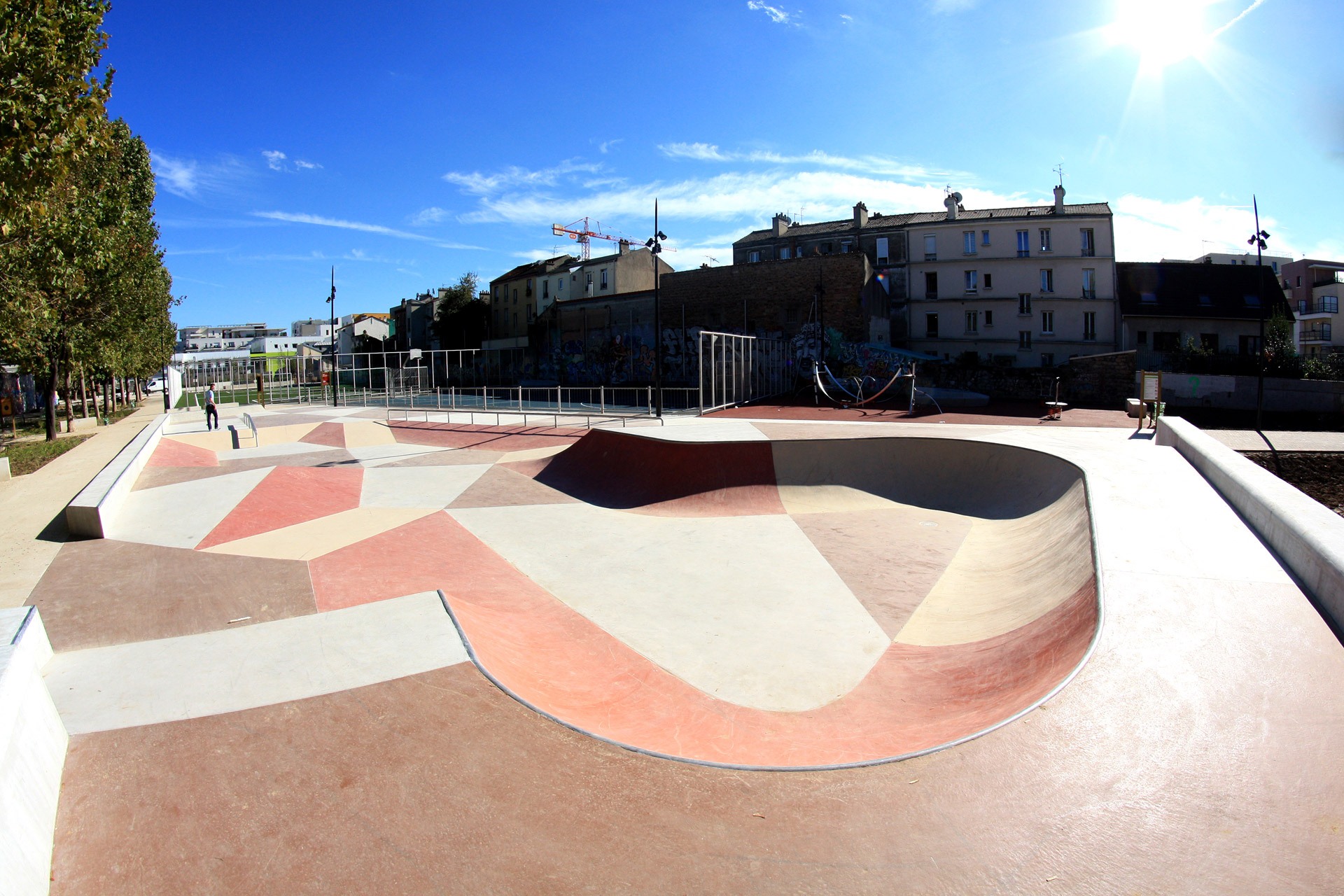 Square Diderot Skatepark Saint Denis Skate Spot 3/5
