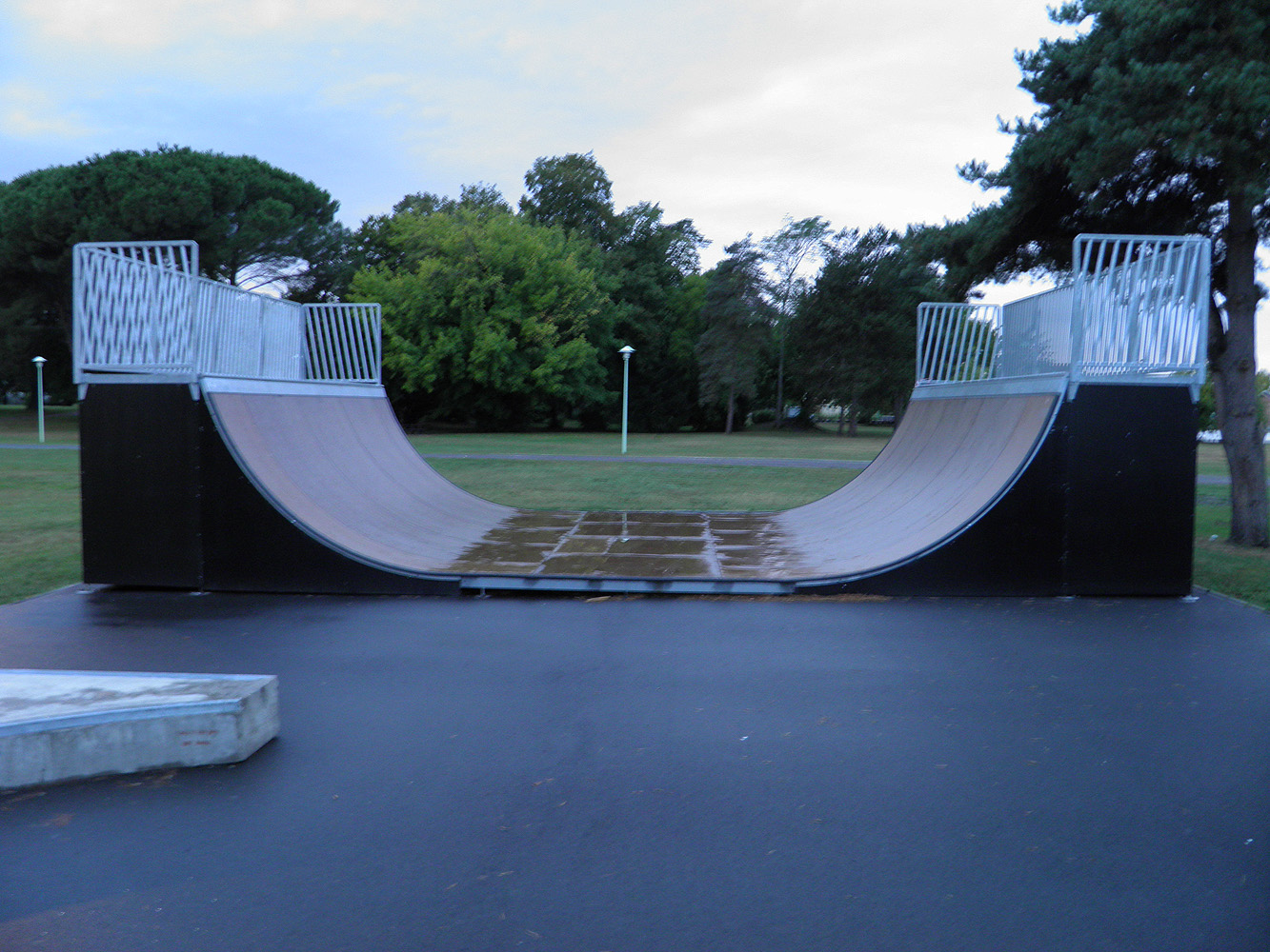 Parc Lecoq Skatepark Biganos Skate Spot 3/5