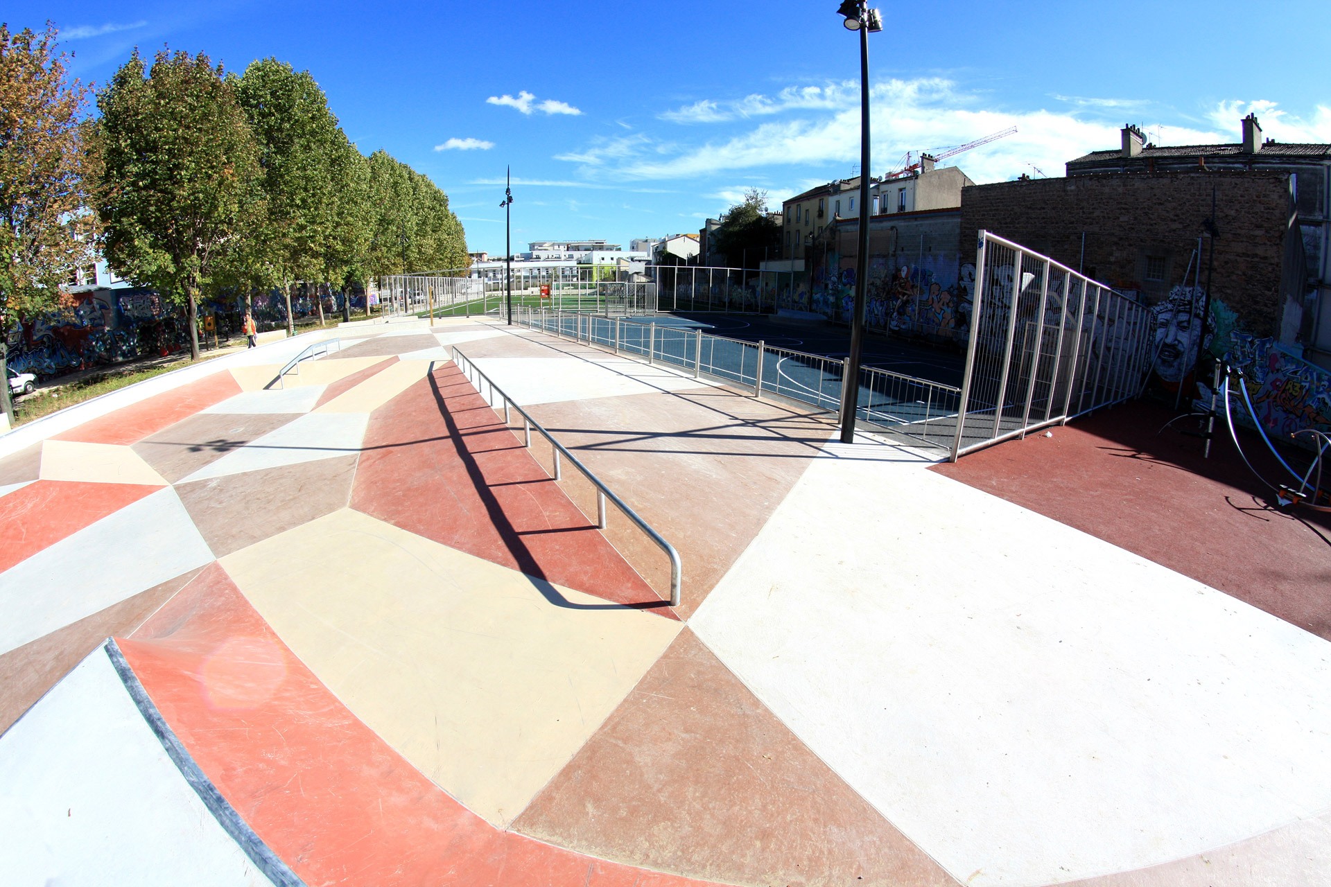 Square Diderot Skatepark Saint Denis Skate Spot 3/5