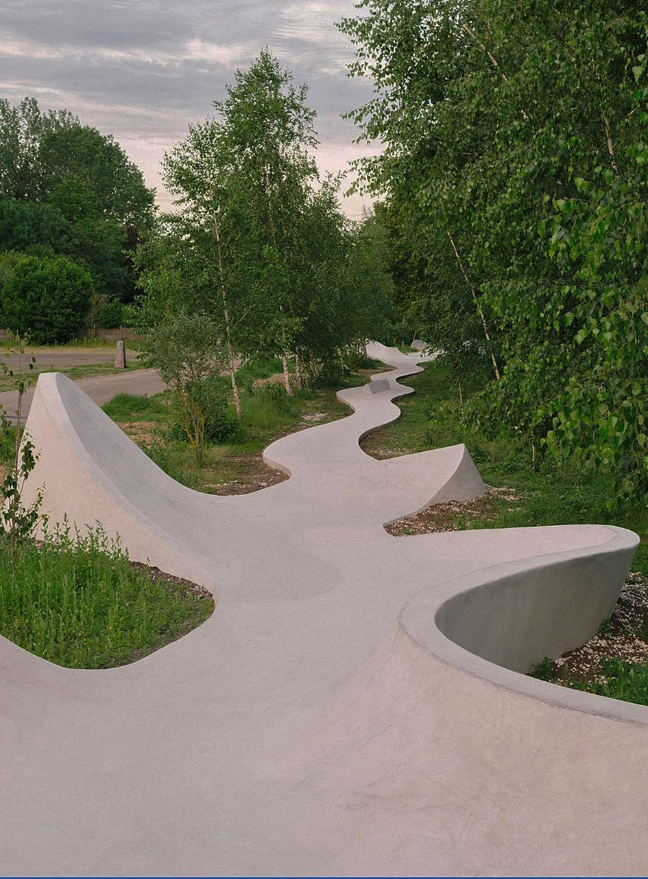 Galleria Continua Art Boissy le Châtel Skate Spot 5/5