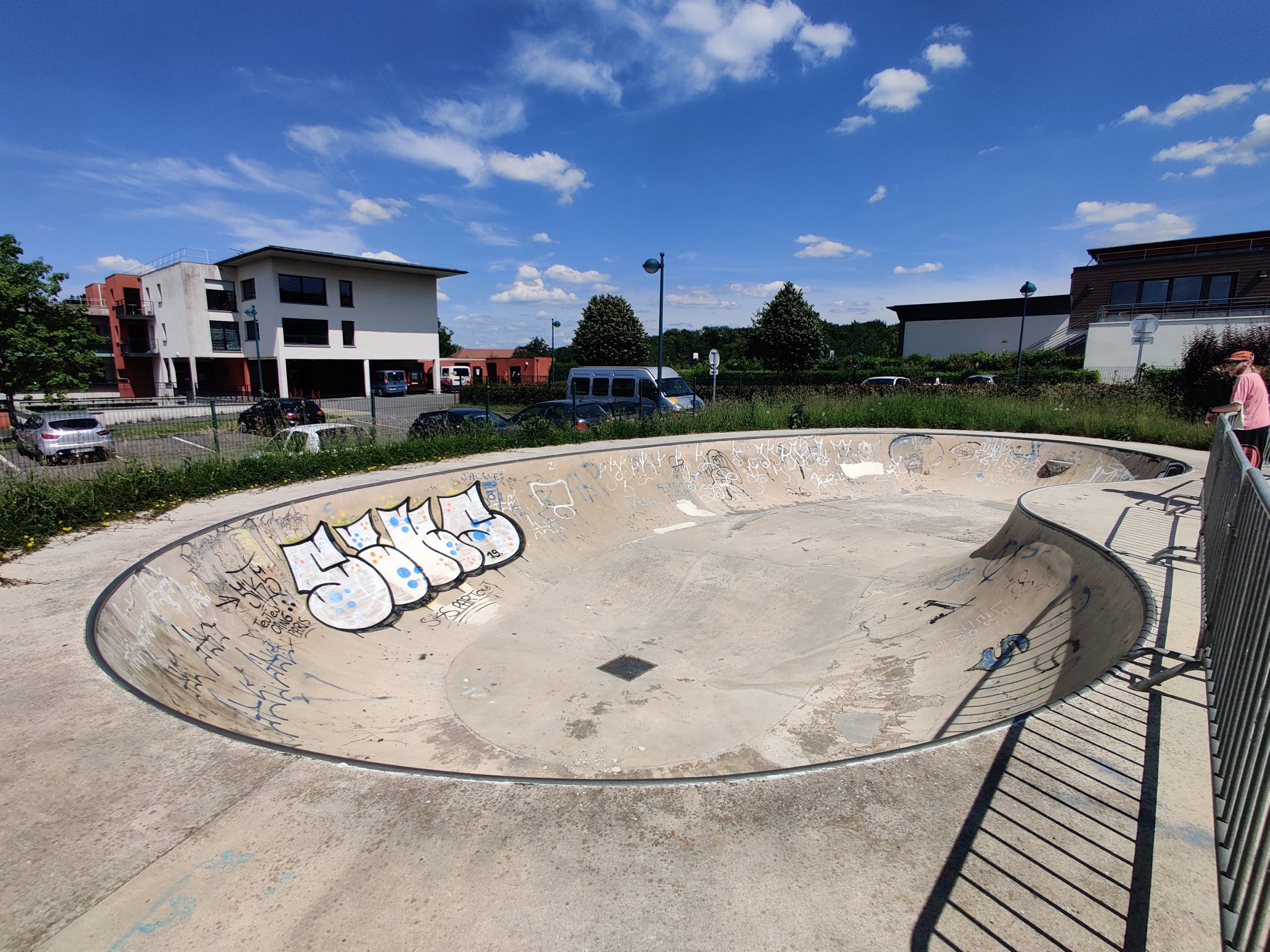 École Tabarly Skatepark Magny le Hongre Skate Spot 3/5