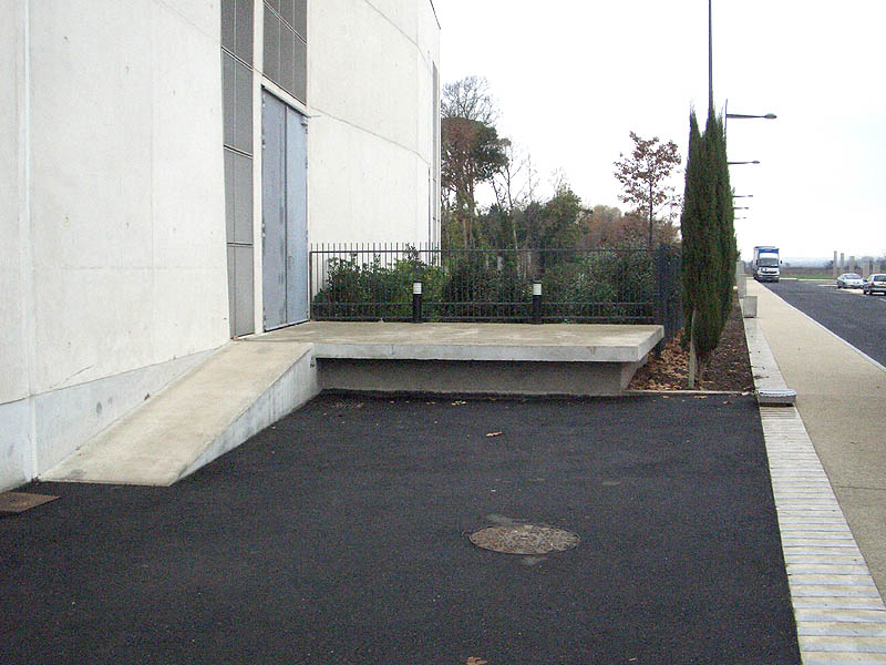 La Cigalière Spot Street Sérignan Skate Spot 3/5