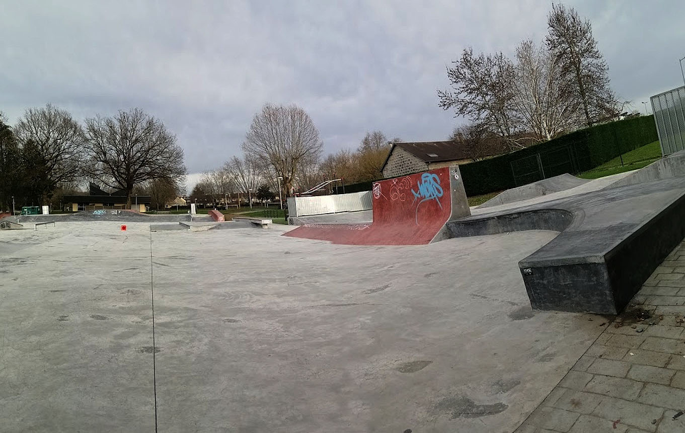 Tujac Skatepark Brive la Gaillarde Skate Spot 4/5
