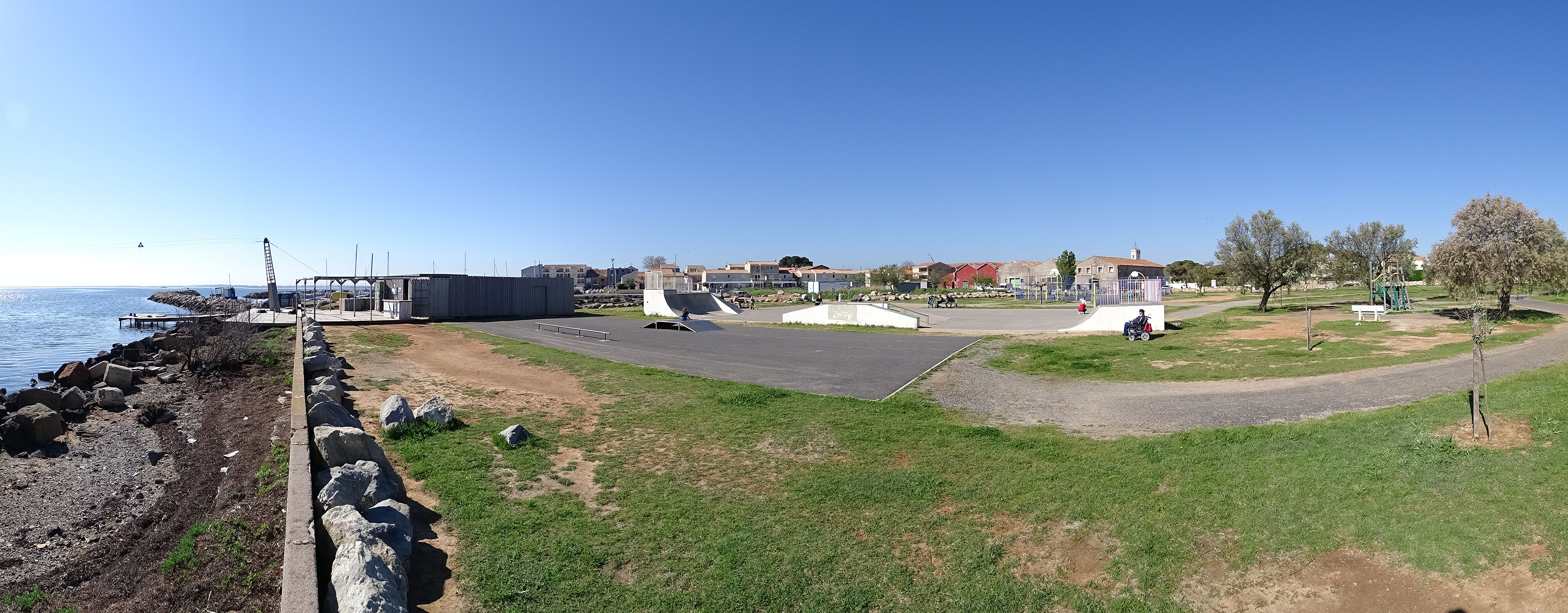 Tabarka Skatepark Marseillan Skate Spot 2/5