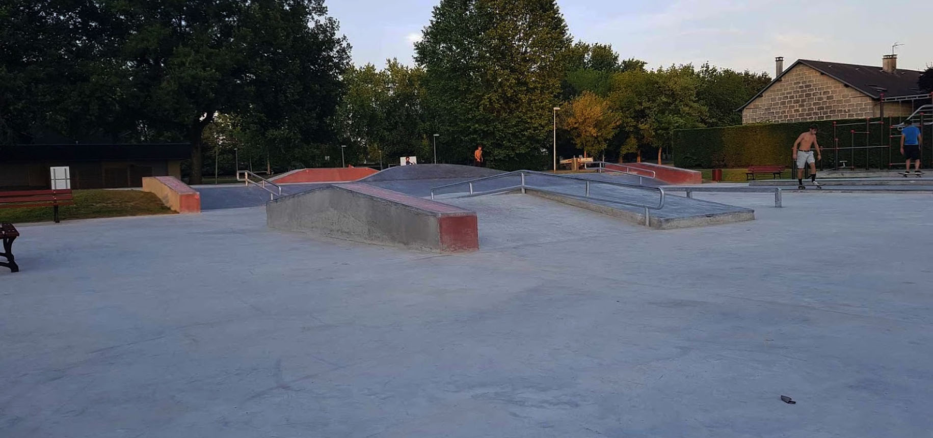 Tujac Skatepark Brive la Gaillarde Skate Spot 4/5