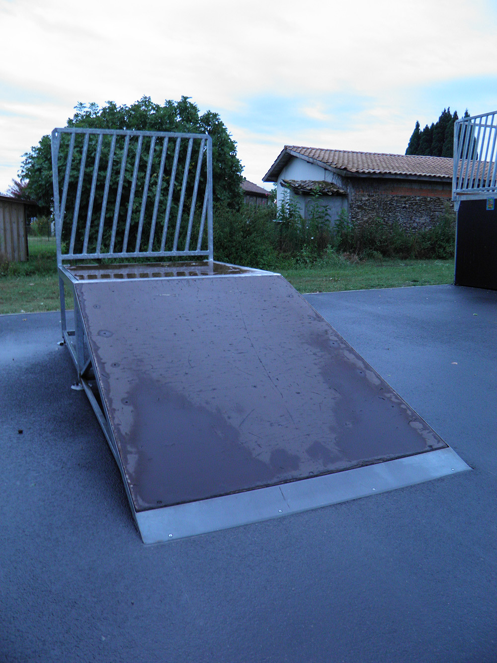 Parc Lecoq Skatepark Biganos Skate Spot 3/5
