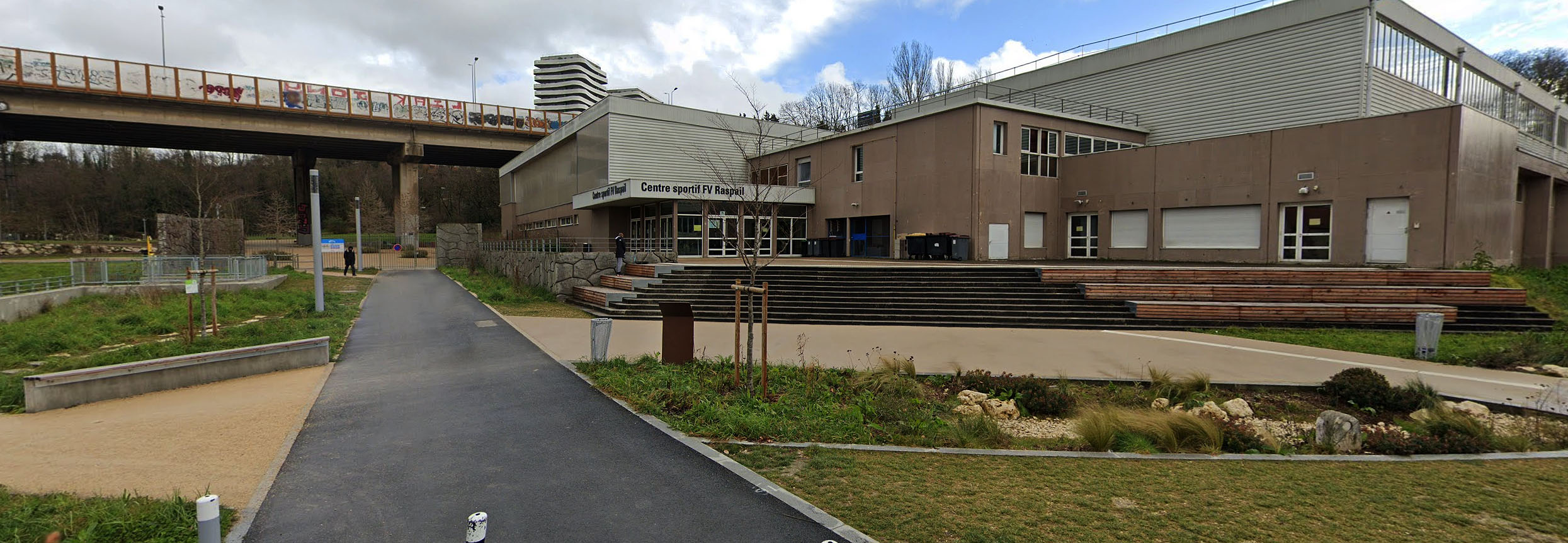 Centre Sportif Raspail Skatepark Arcueil Skate Spot 4/5