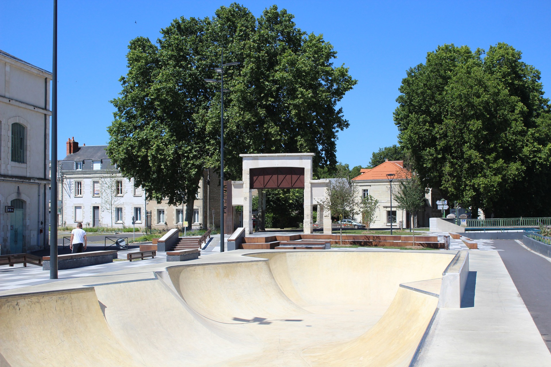 La Manu Skatepark Châtellerault Skate Spot 5/5