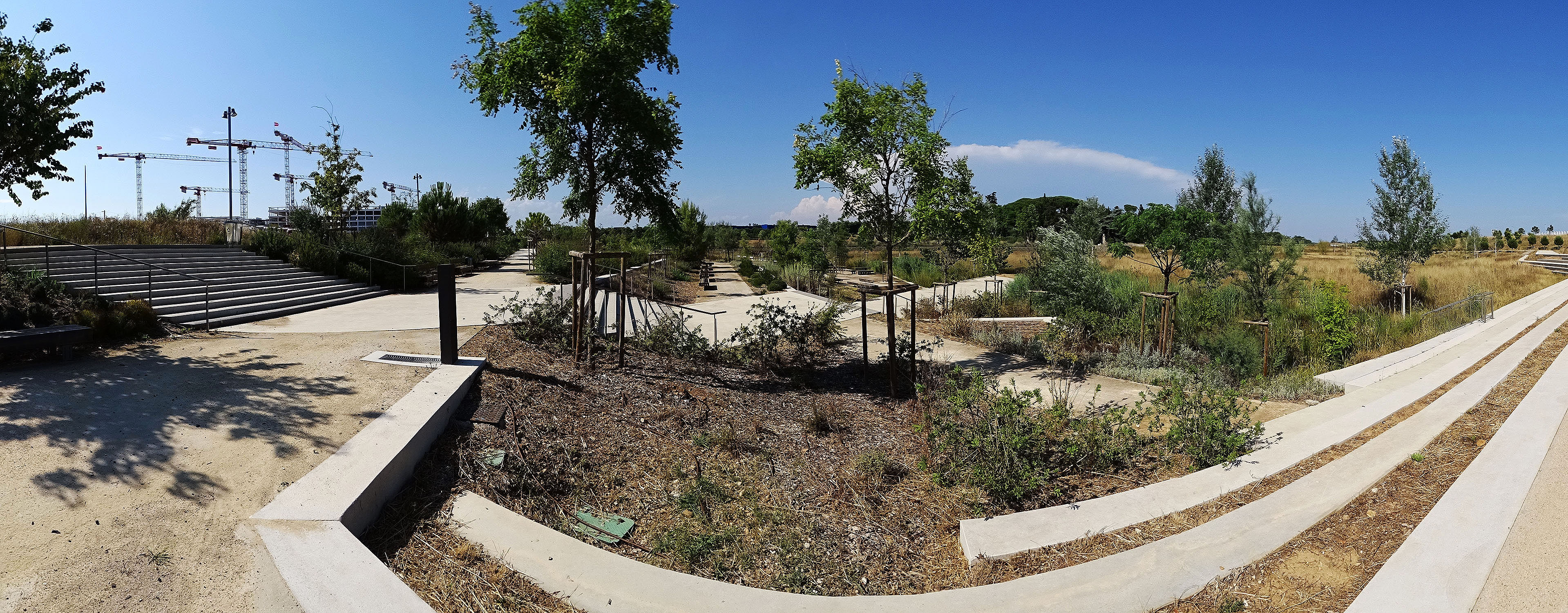 Parc de la Mogère Spot Street Montpellier Skate Spot 4/5