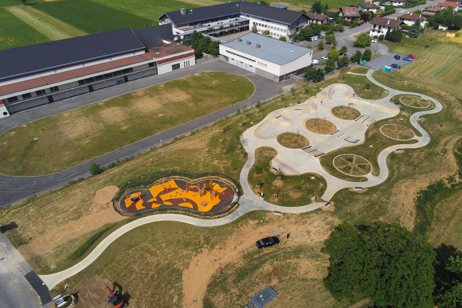 Saint Pierre Skatepark Saint Pierre en Faucigny Skate Spot 5/5