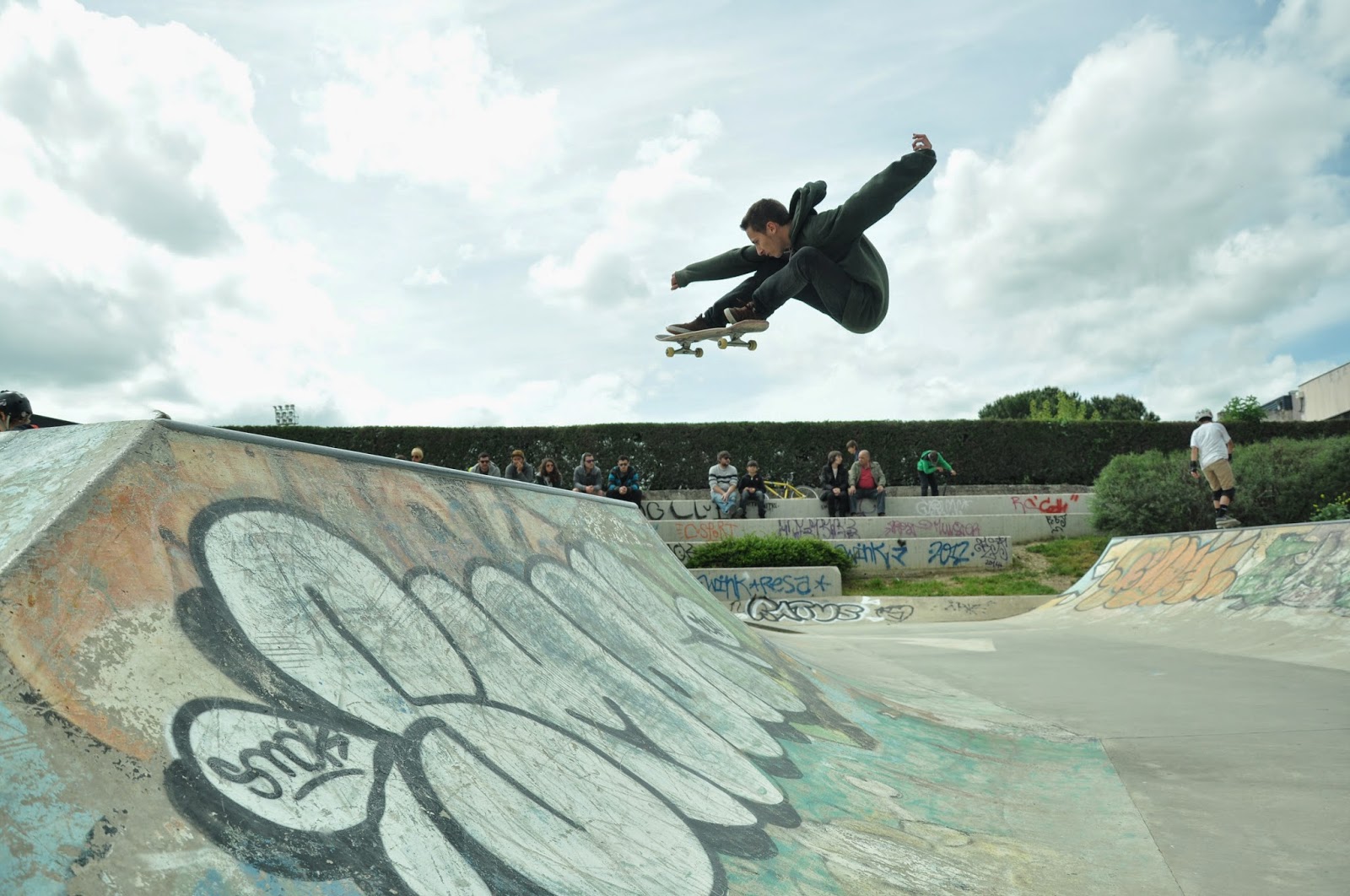 Walter Fabre Skatepark Millau Skate Spot 3/5