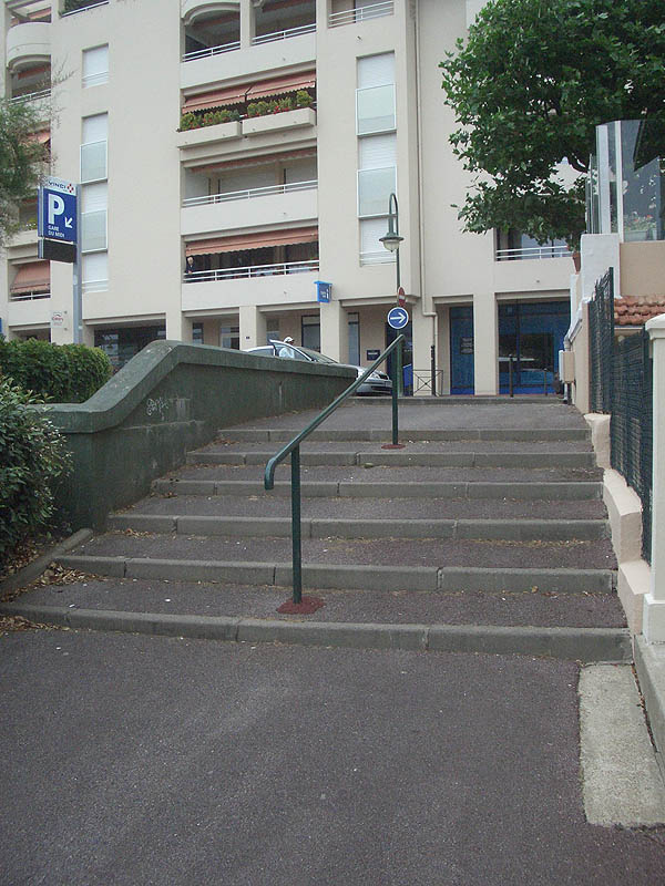 Gare du Midi Spot Street Biarritz Skate Spot 4/5