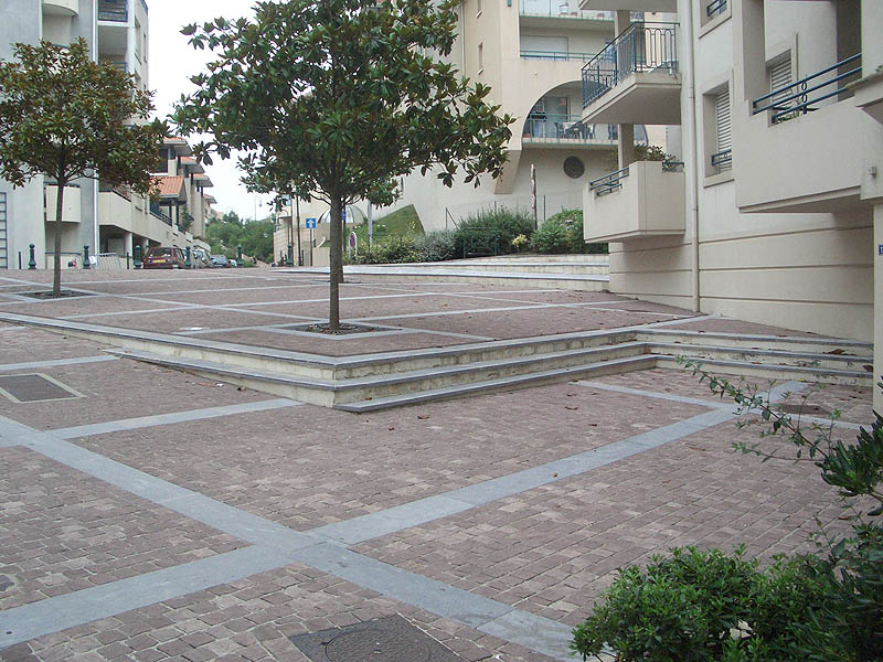 Gare du Midi Spot Street Biarritz Skate Spot 4/5