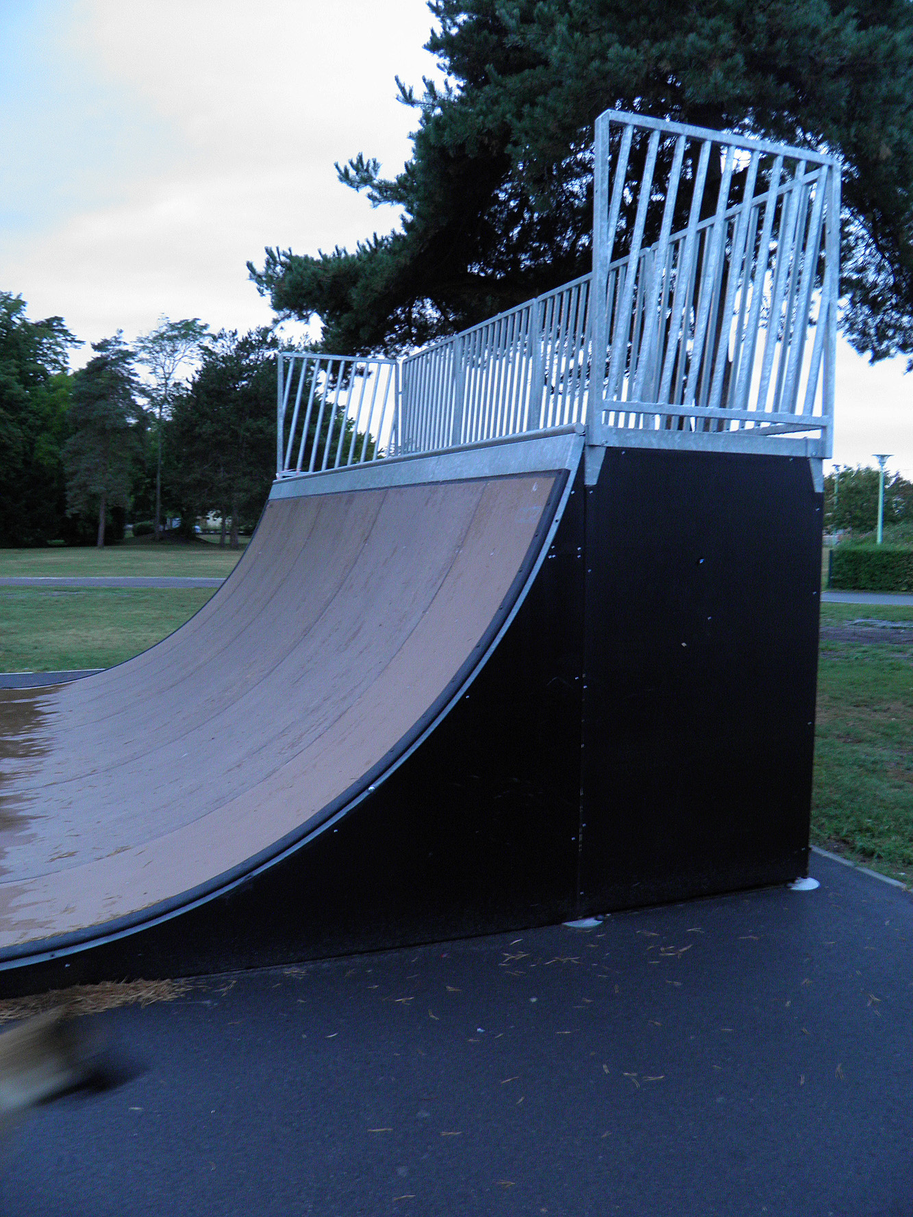Parc Lecoq Skatepark Biganos Skate Spot 3/5