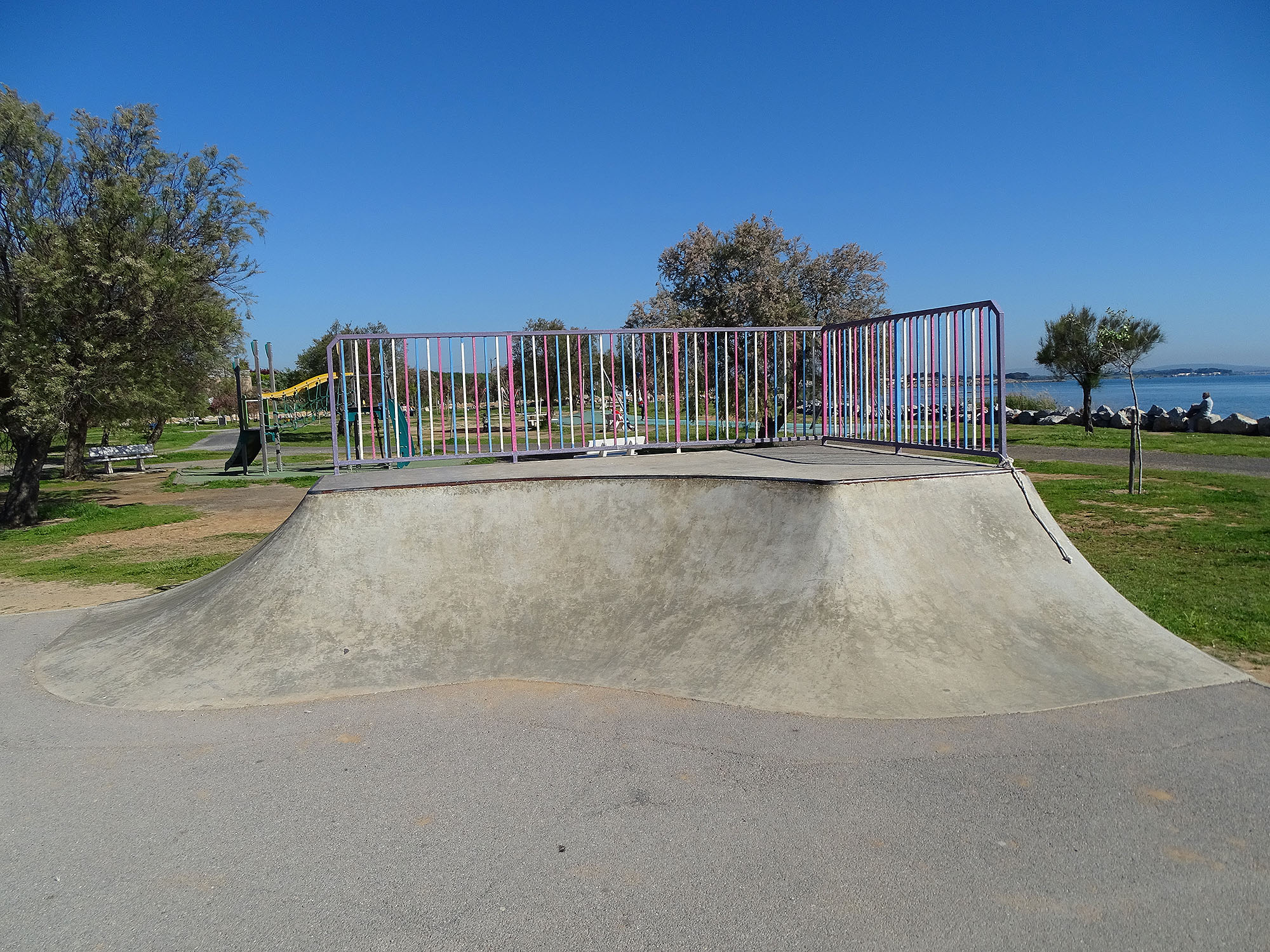 Tabarka Skatepark Marseillan Skate Spot 2/5