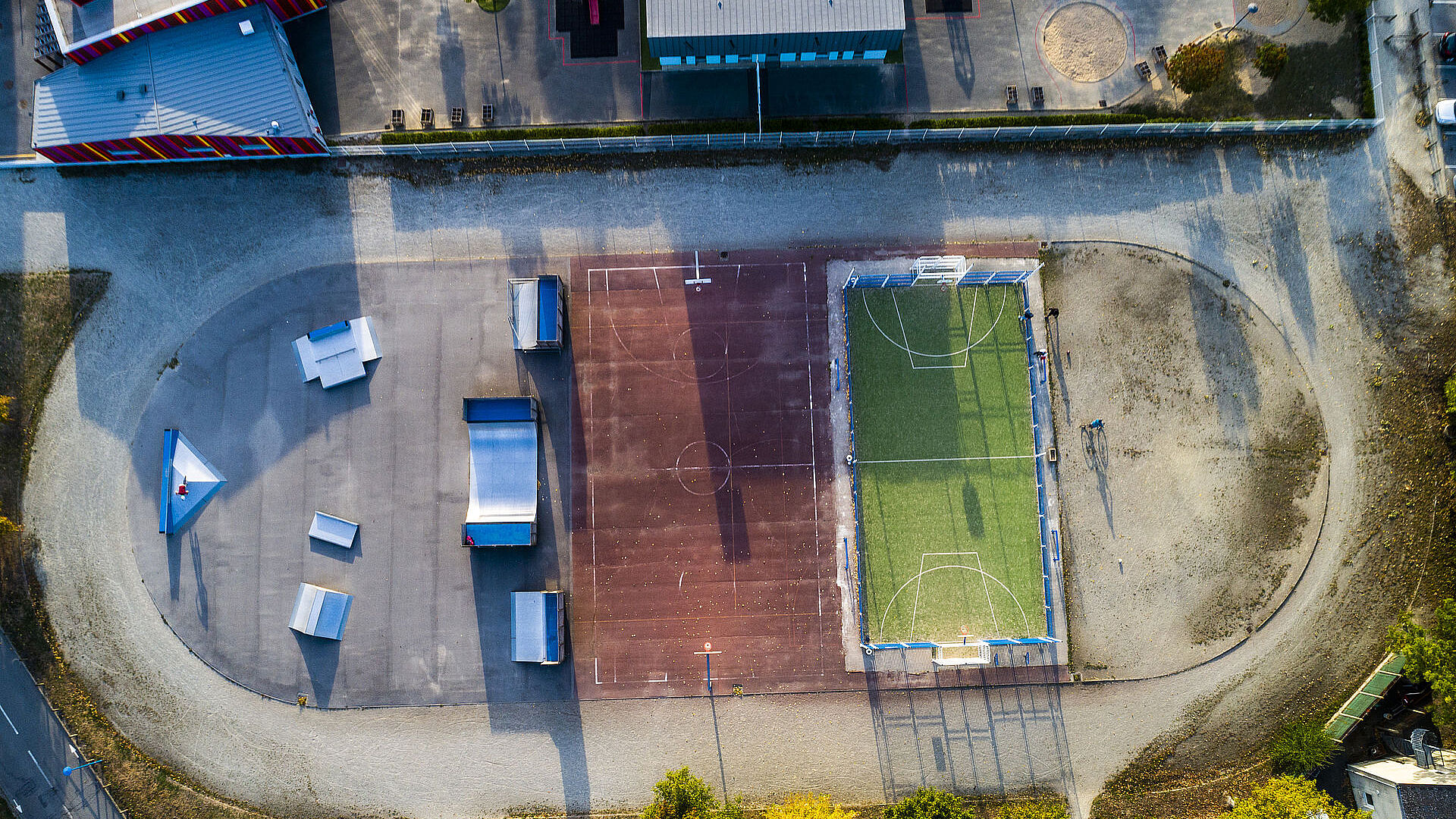 Plan d' eau Skatepark Nort sur Erdre Skate Spot 2/5