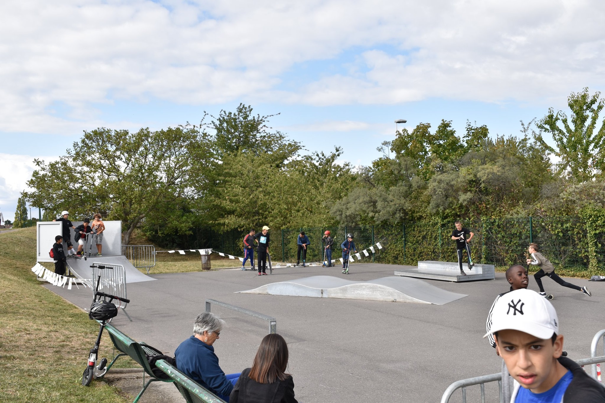 Collège Georges Brassens Skatepark Taverny Skate Spot 3/5