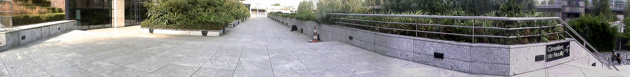 Hôtel Renaissance Spot Street Puteaux Skate Spot 2/5