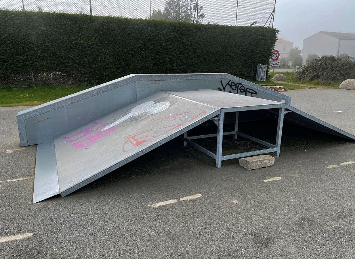 Sainte Marie Skatepark Pornic Skate Spot 2/5