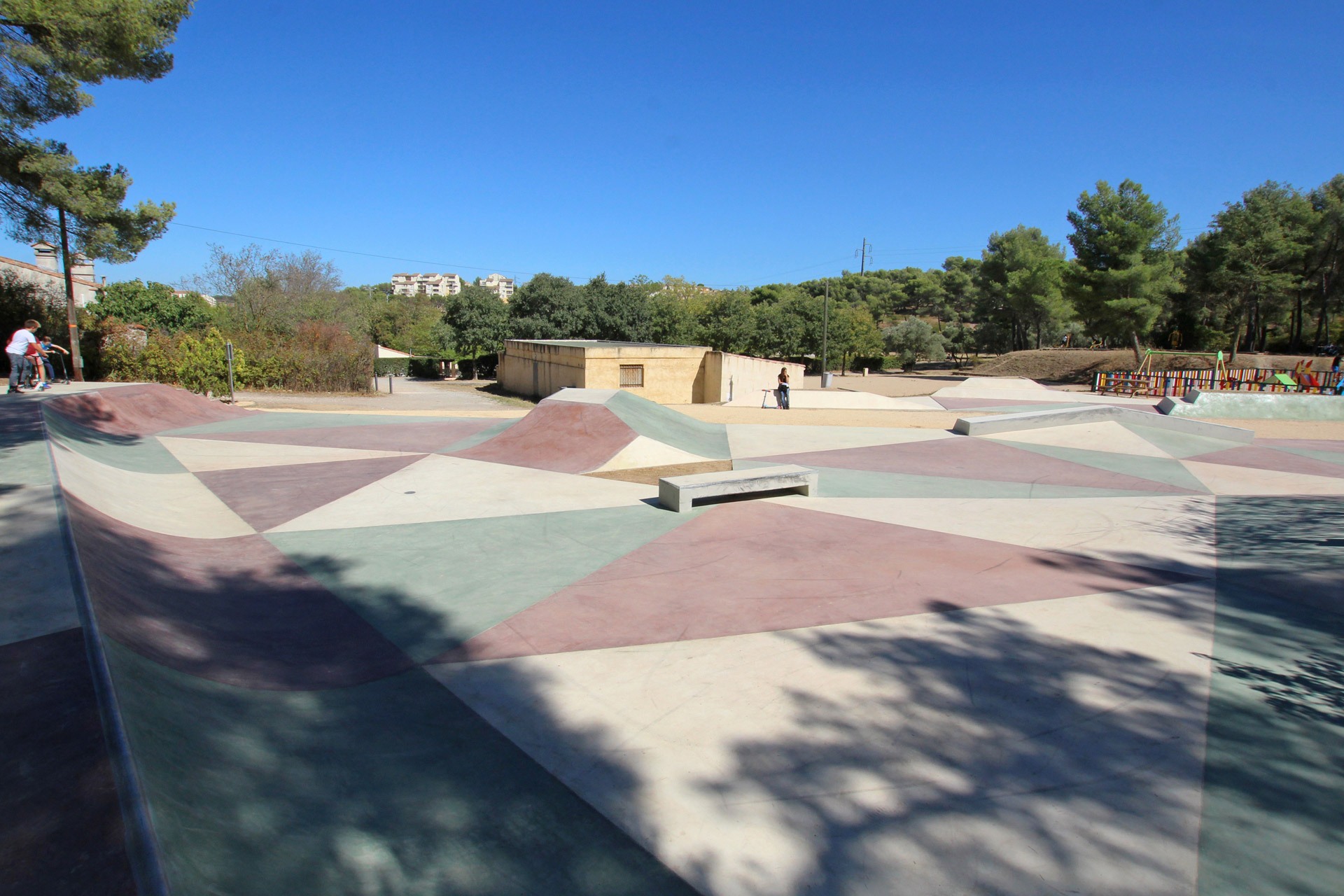 Le Grand Pavois Skatepark Septèmes les Vallons Skate Spot 3/5