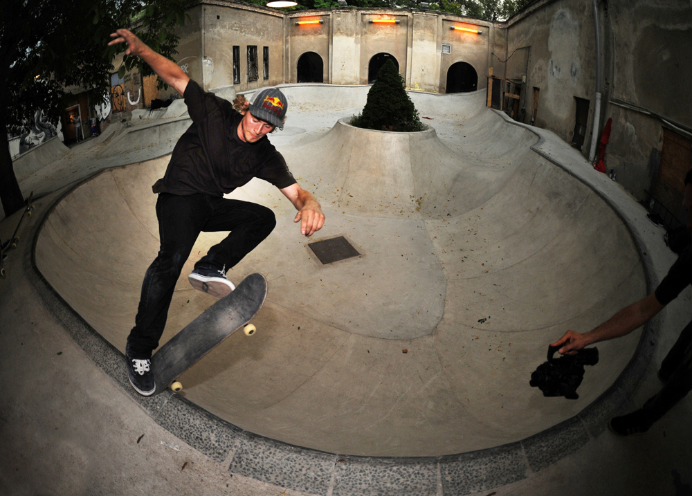 Mellowpark Bowl Do It Yourself Berlin Skate Spot 5/5