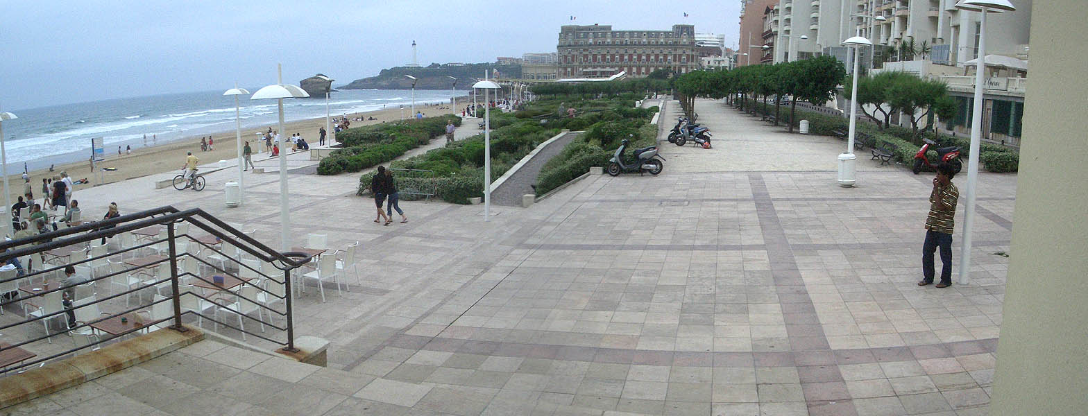 La Grande Plage Spot Street Biarritz Skate Spot 3/5