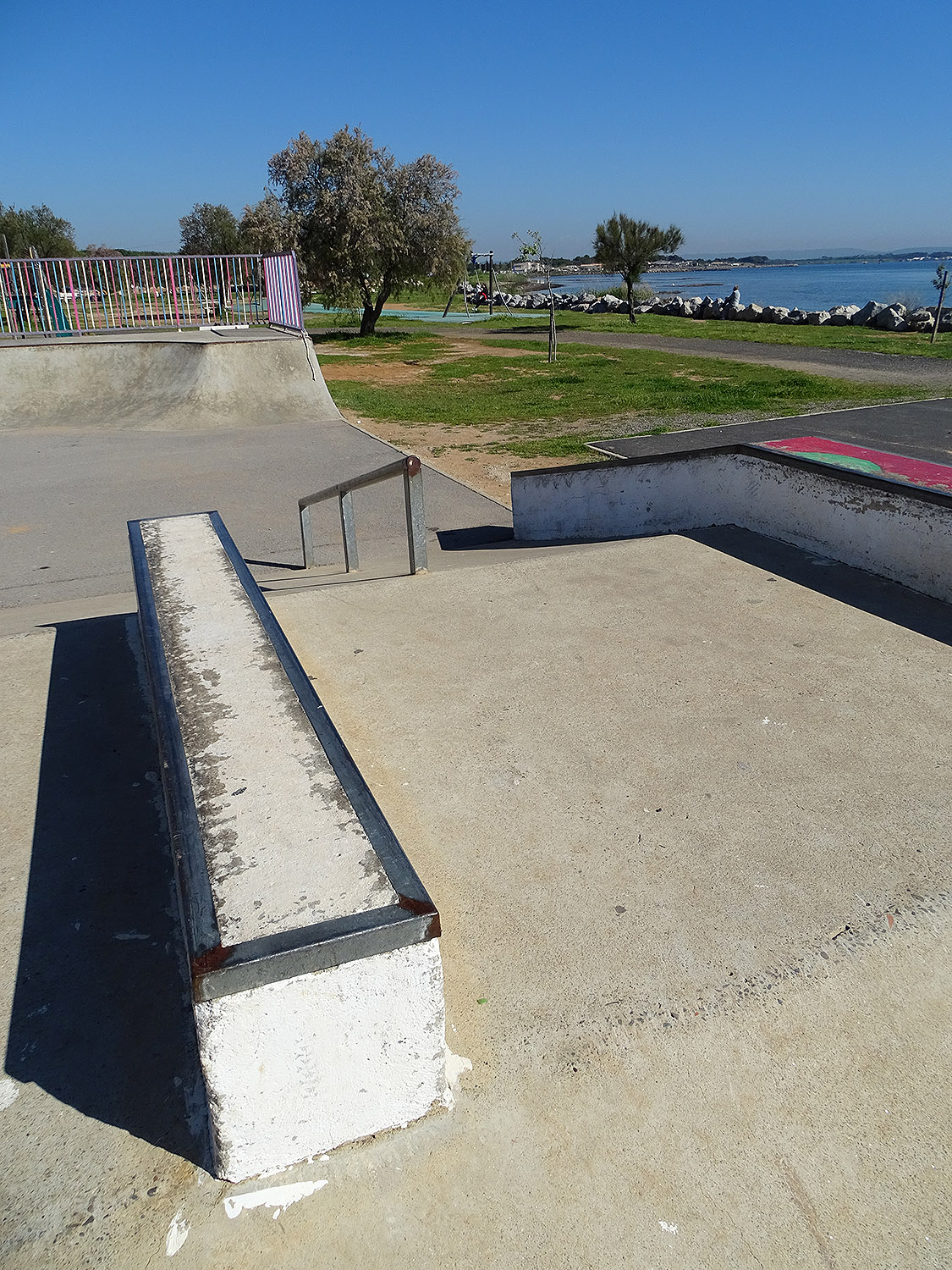 Tabarka Skatepark Marseillan Skate Spot 2/5