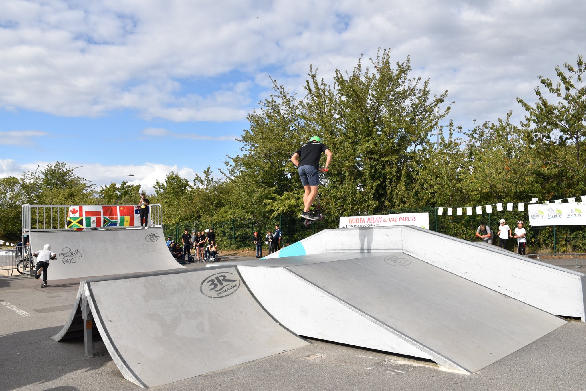 Collège Georges Brassens Skatepark Taverny Skate Spot 3/5