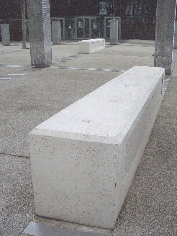 La Cigalière Spot Street Sérignan Skate Spot 3/5