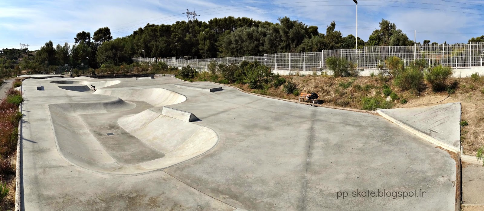 Ferme des Romarins Bowl Toulon Skate Spot 5/5