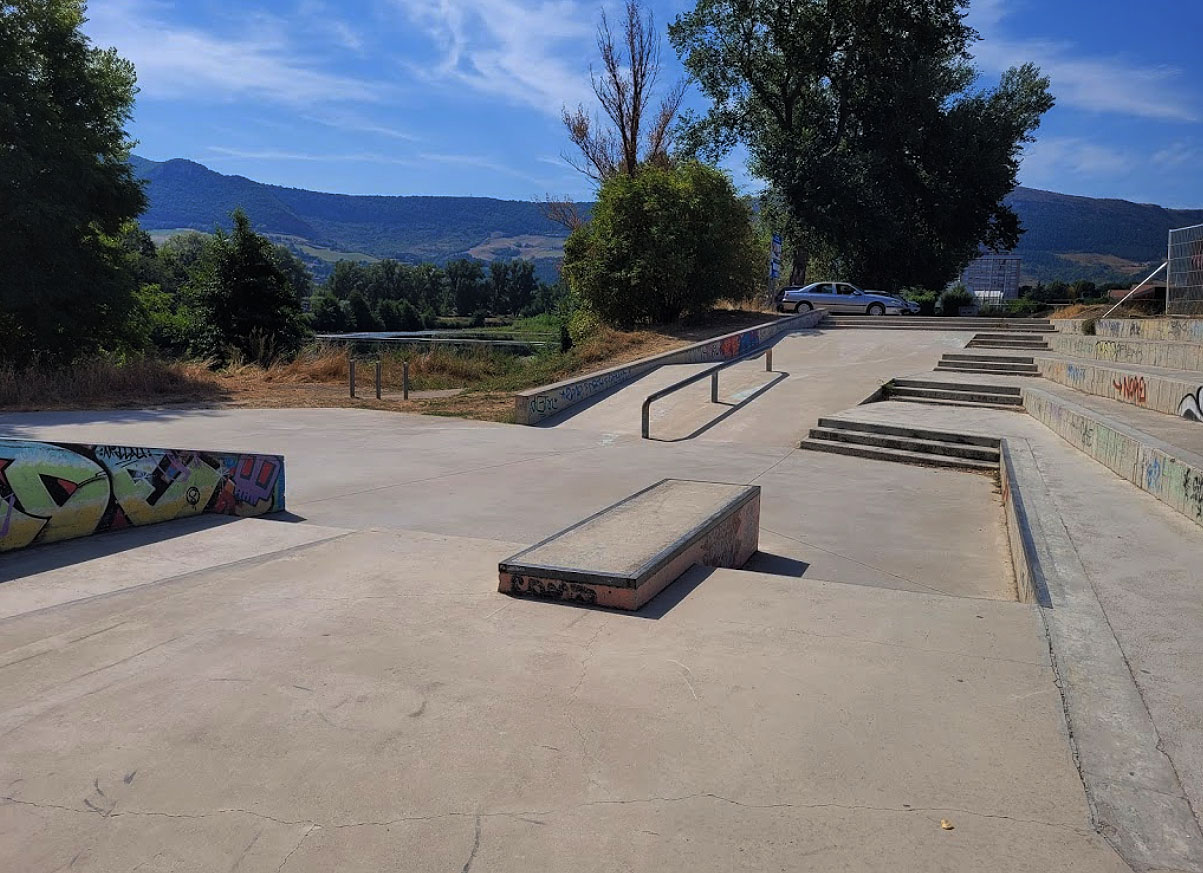 Walter Fabre Skatepark Millau Skate Spot 3/5
