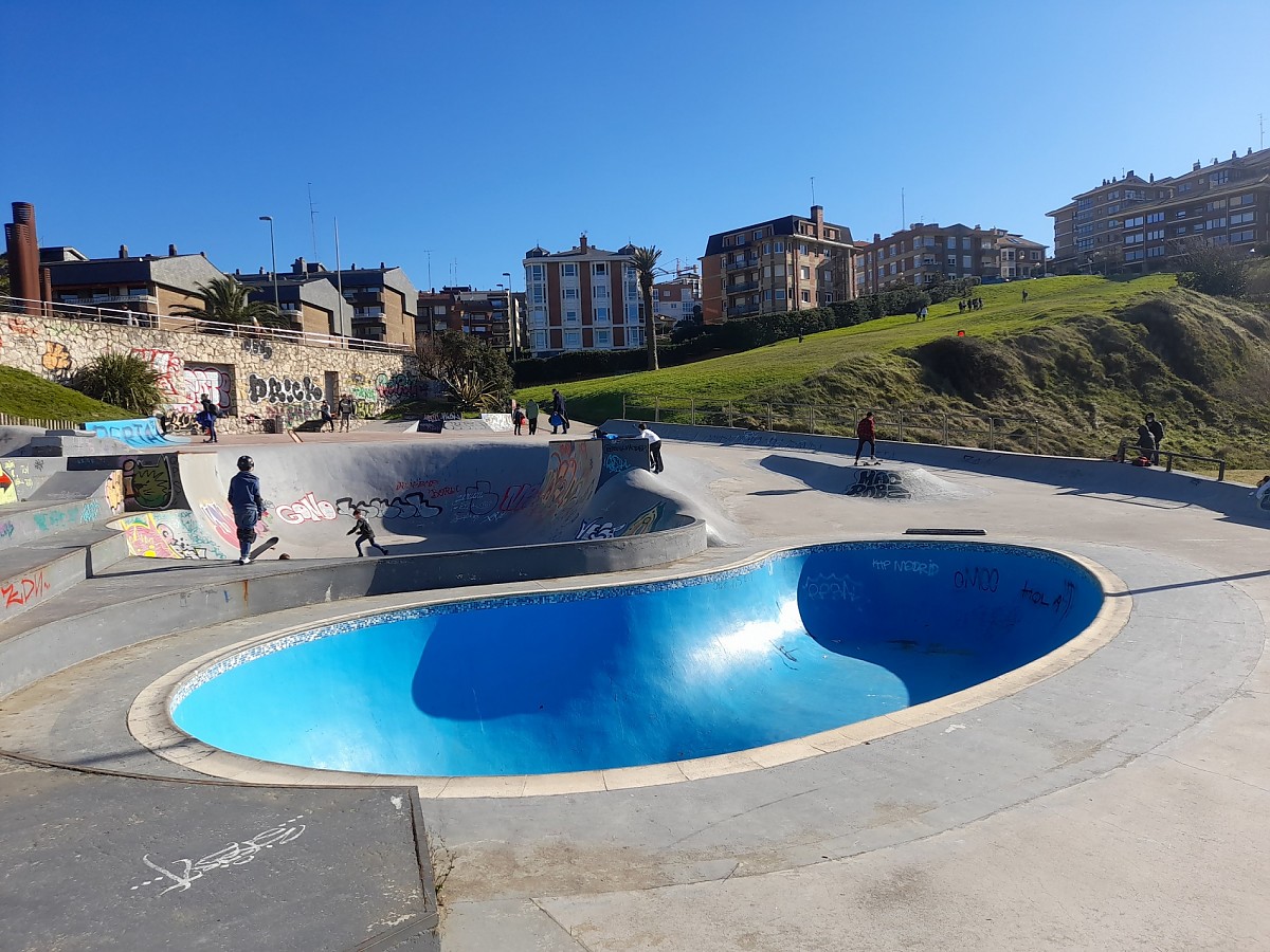 Algorta Bowl Getxo Skate Spot 5/5