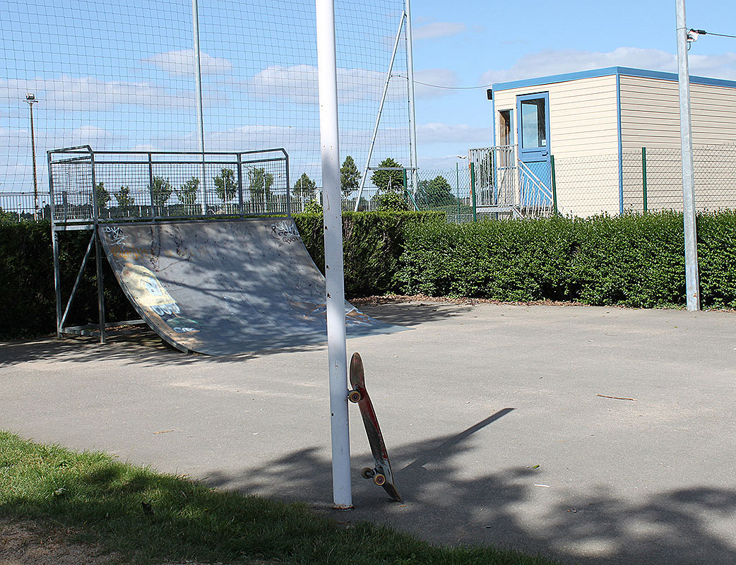 Maison des Sports Skatepark Bonchamp lès Laval Skate Spot 1/5