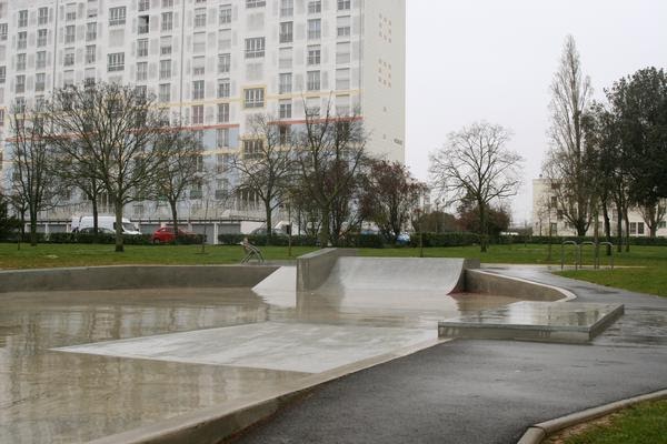 Mireuil Skatepark La Rochelle Skate Spot 2/5