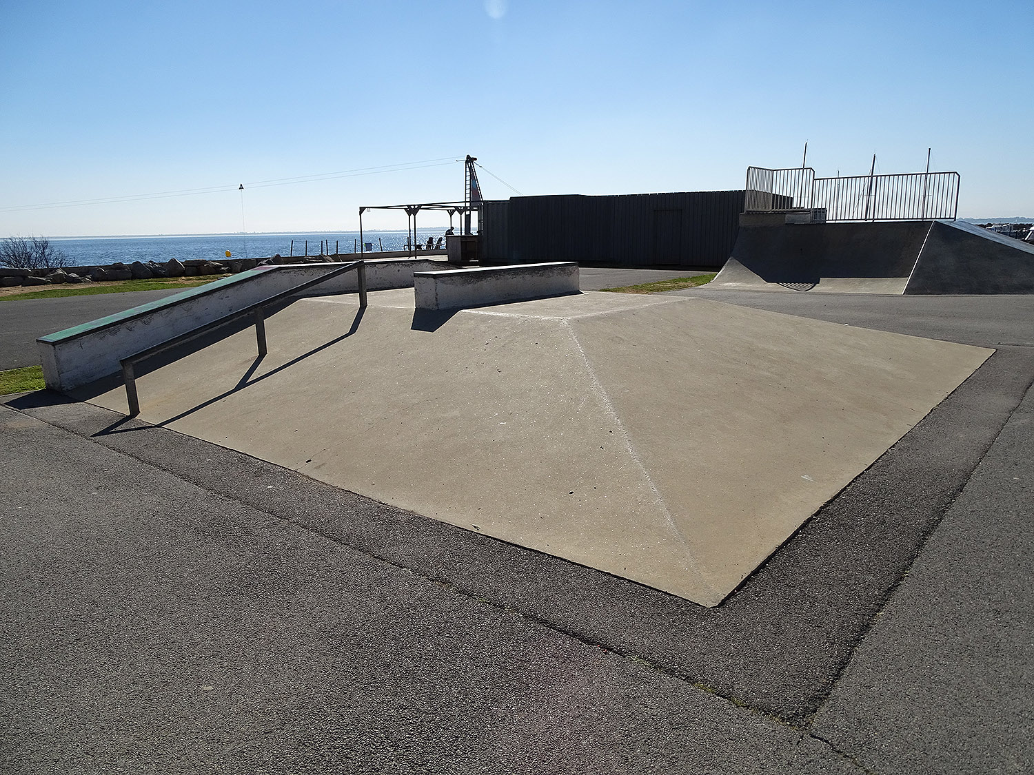 Tabarka Skatepark Marseillan Skate Spot 2/5